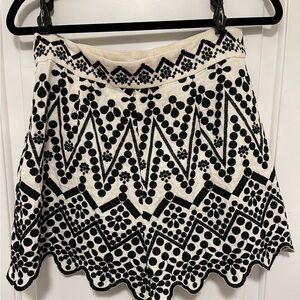 Zara Embroidered Black Ivory Scallop Hem Boho Shorts Coastal Chic Resort Large